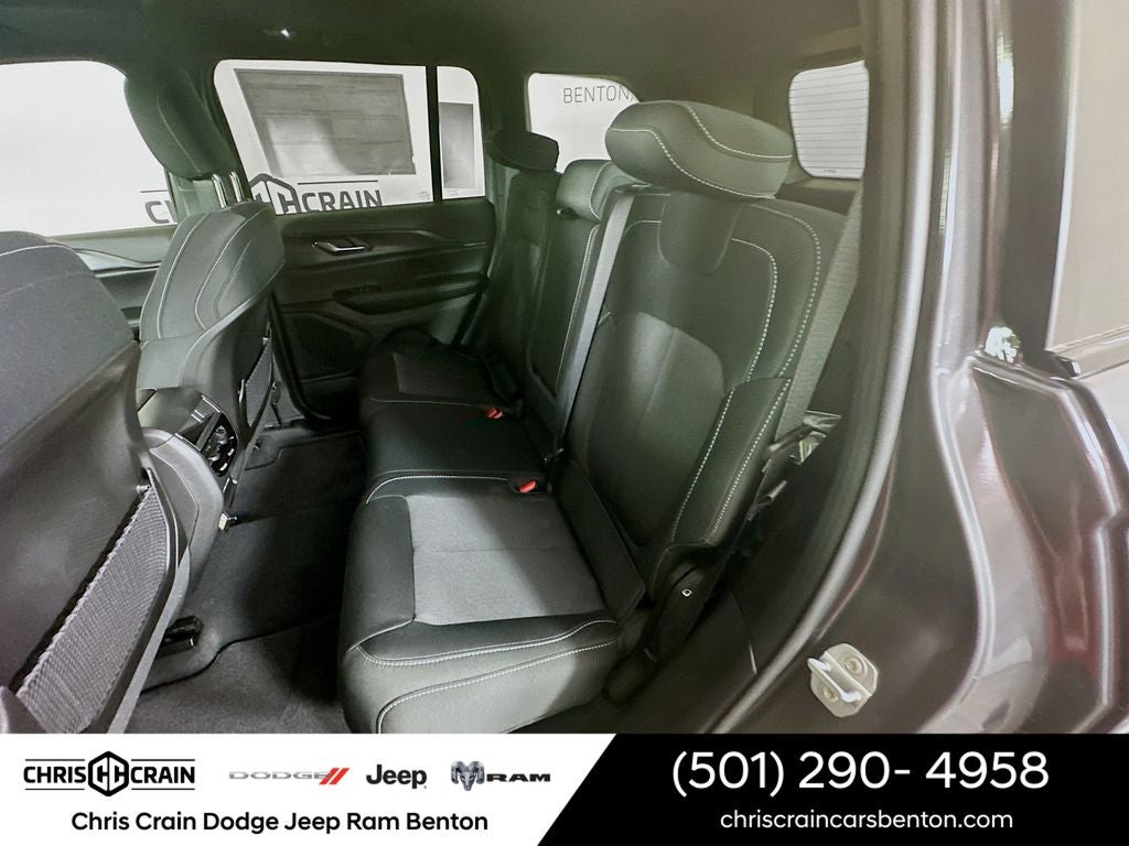 2026 Jeep Grand Cherokee GRAND CHEROKEE LAREDO X 4X4