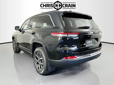 2027 Jeep Grand Cherokee GRAND CHEROKEE LAREDO 4X4
