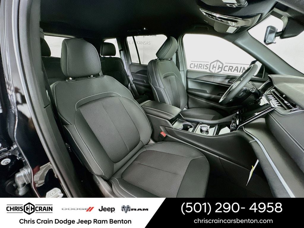 2026 Jeep Grand Cherokee GRAND CHEROKEE LAREDO 4X4