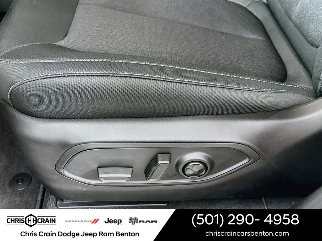 2026 Jeep Grand Cherokee GRAND CHEROKEE LAREDO X 4X4