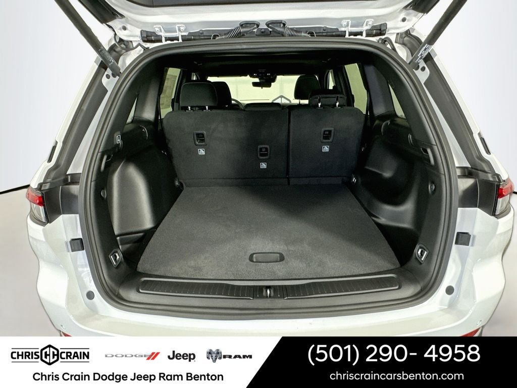 2026 Jeep Grand Cherokee GRAND CHEROKEE LAREDO X 4X4