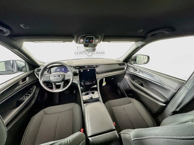 2027 Jeep Grand Cherokee GRAND CHEROKEE LAREDO 4X4