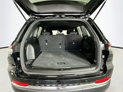 2027 Jeep Grand Cherokee GRAND CHEROKEE LAREDO 4X4