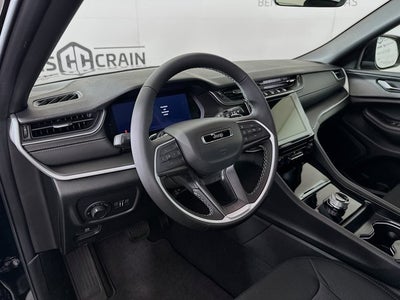 2025 Jeep Grand Cherokee GRAND CHEROKEE LAREDO 4X4