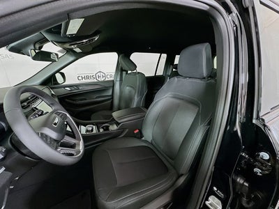 2025 Jeep Grand Cherokee GRAND CHEROKEE LAREDO 4X4