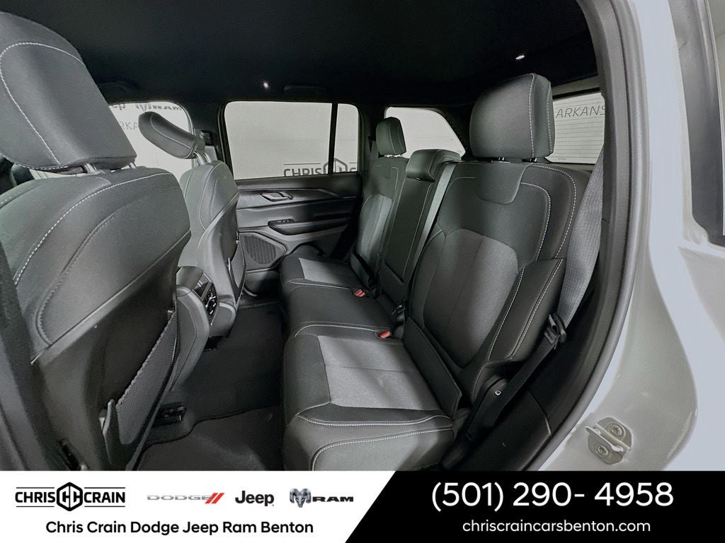 2026 Jeep Grand Cherokee GRAND CHEROKEE LAREDO 4X4