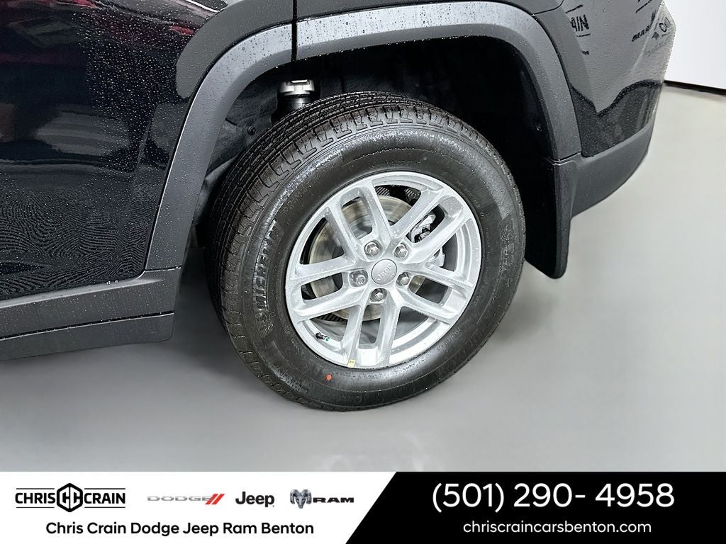 2026 Jeep Grand Cherokee GRAND CHEROKEE LAREDO X 4X4