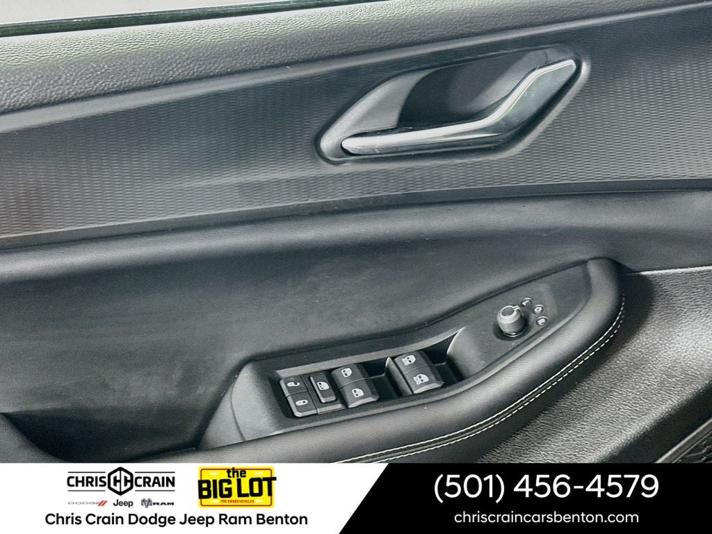 2025 Jeep Grand Cherokee Laredo X 4x4