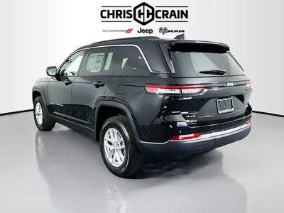 2025 Jeep Grand Cherokee GRAND CHEROKEE LAREDO X 4X4