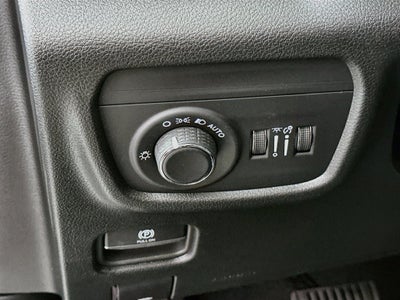 2027 Jeep Grand Cherokee GRAND CHEROKEE LAREDO 4X4