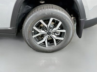 2027 Jeep Grand Cherokee GRAND CHEROKEE LAREDO 4X4
