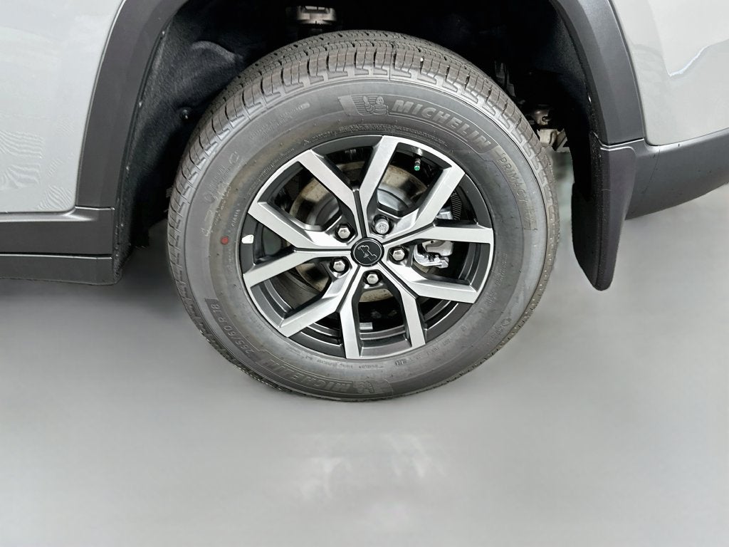 2027 Jeep Grand Cherokee GRAND CHEROKEE LAREDO 4X4