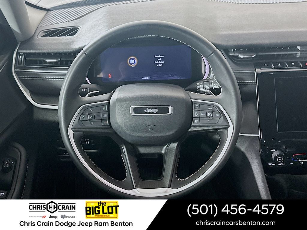 2023 Jeep Grand Cherokee Laredo 4x4