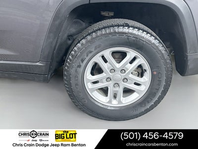 2023 Jeep Grand Cherokee Laredo 4x4