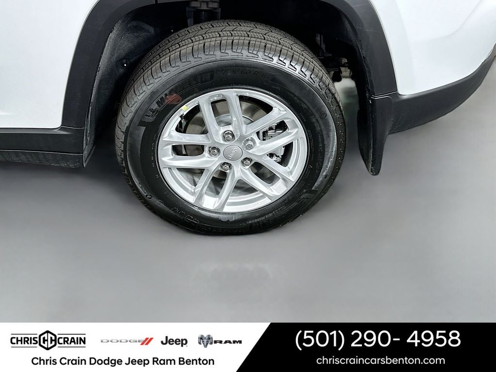 2026 Jeep Grand Cherokee GRAND CHEROKEE LAREDO X 4X4