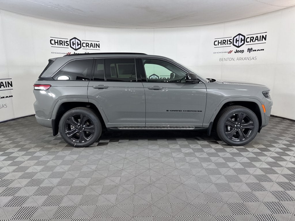 2027 Jeep Grand Cherokee GRAND CHEROKEE LIMITED RESERVE 4X4