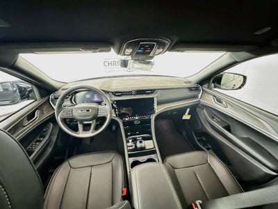 2027 Jeep Grand Cherokee GRAND CHEROKEE LIMITED 4X4