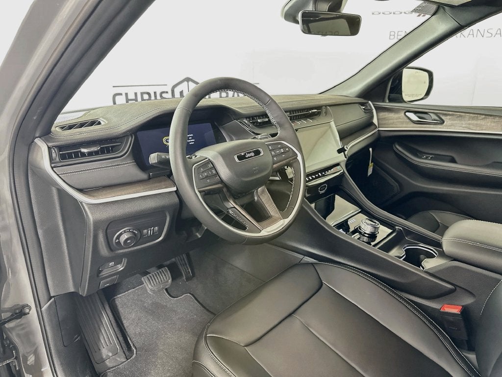2027 Jeep Grand Cherokee GRAND CHEROKEE LIMITED 4X4