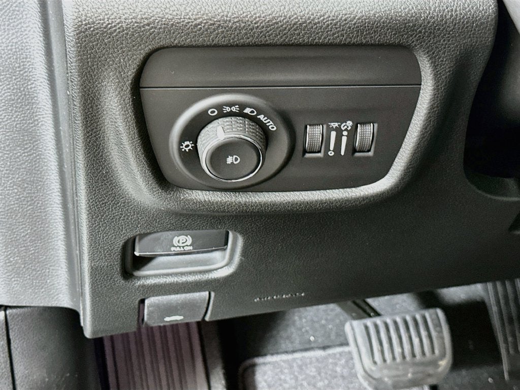 2027 Jeep Grand Cherokee GRAND CHEROKEE LIMITED 4X4