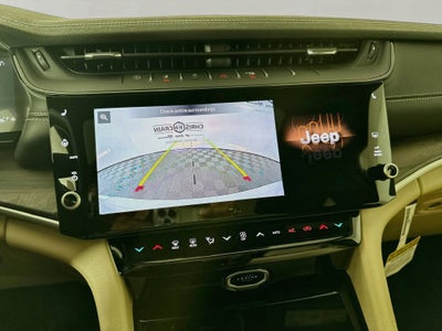2027 Jeep Grand Cherokee GRAND CHEROKEE LIMITED 4X4
