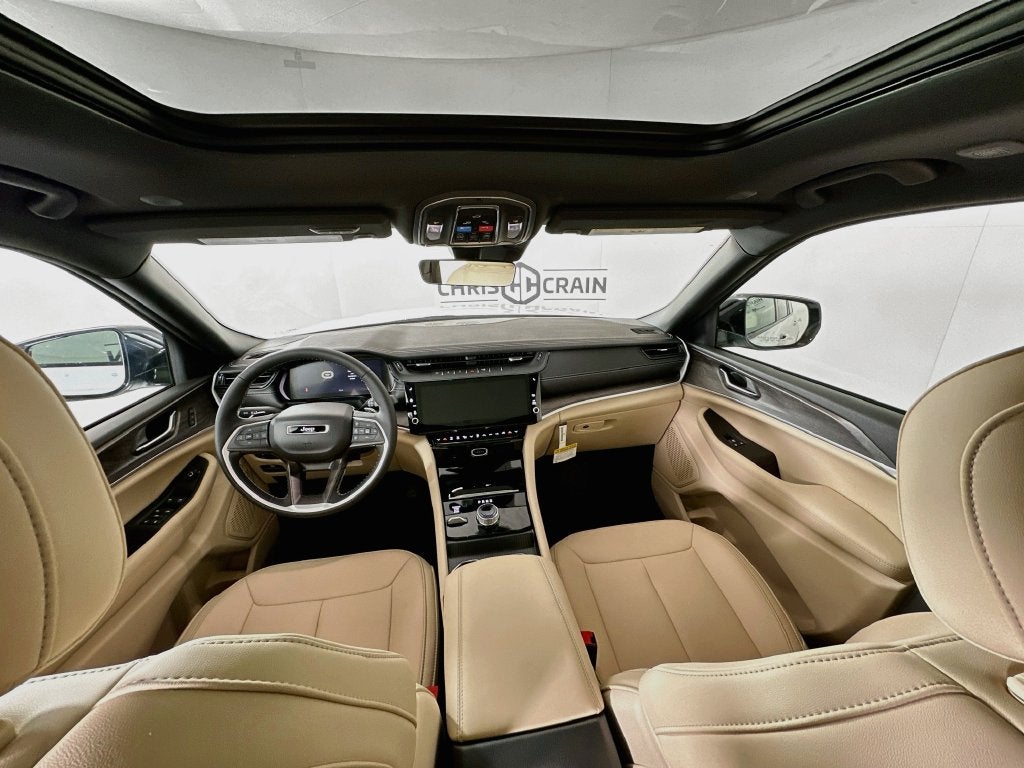 2027 Jeep Grand Cherokee GRAND CHEROKEE LIMITED 4X4