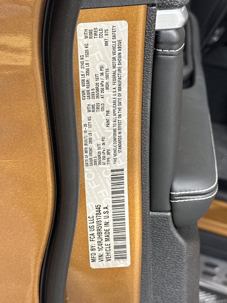 2027 Jeep Grand Cherokee GRAND CHEROKEE LIMITED RESERVE 4X4