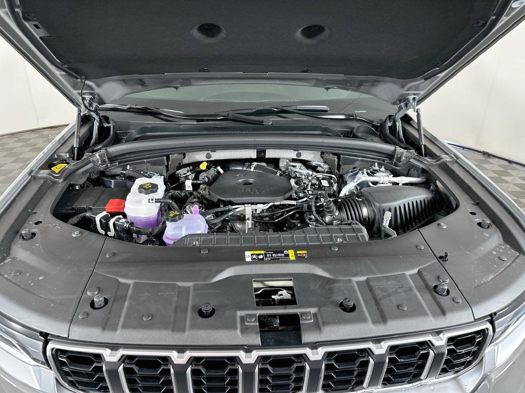 2027 Jeep Grand Cherokee GRAND CHEROKEE LIMITED 4X4