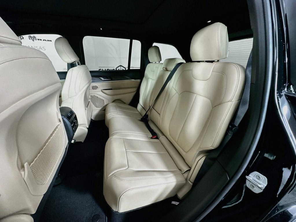 2027 Jeep Grand Cherokee GRAND CHEROKEE LIMITED 4X4