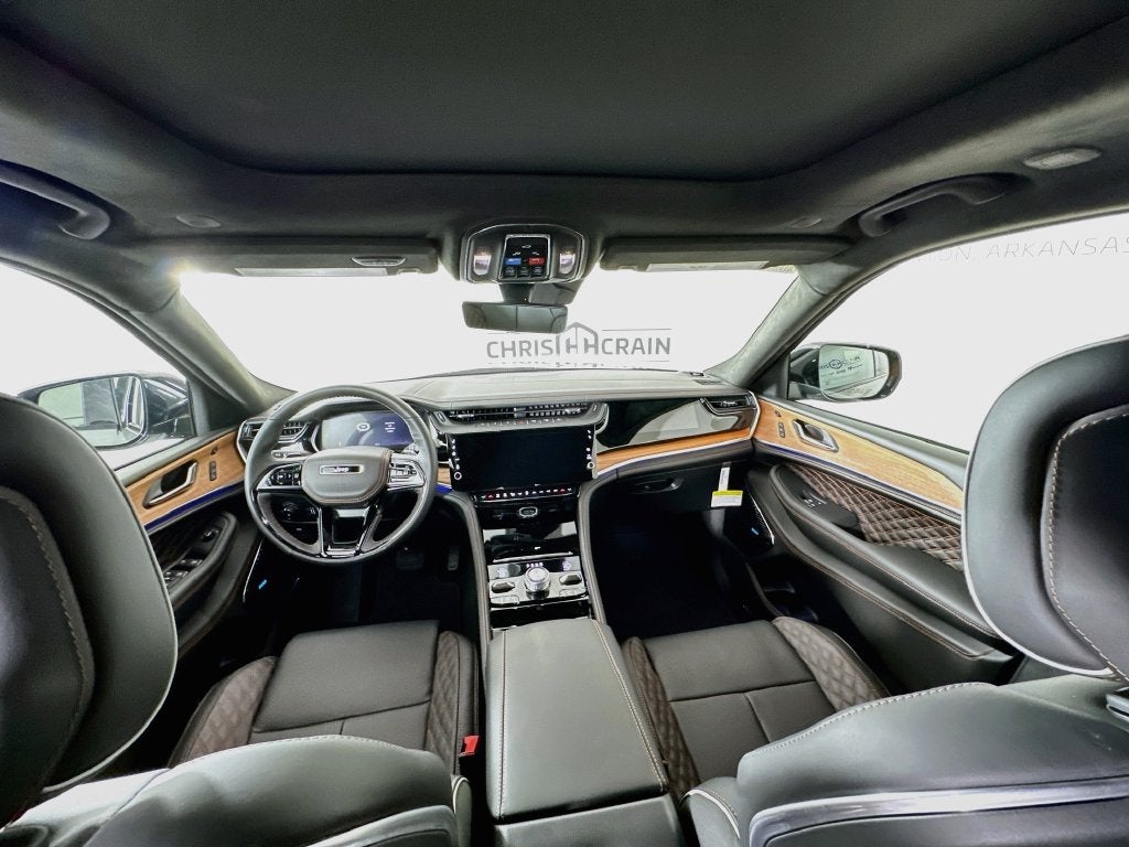 2027 Jeep Grand Cherokee GRAND CHEROKEE SUMMIT 4X4