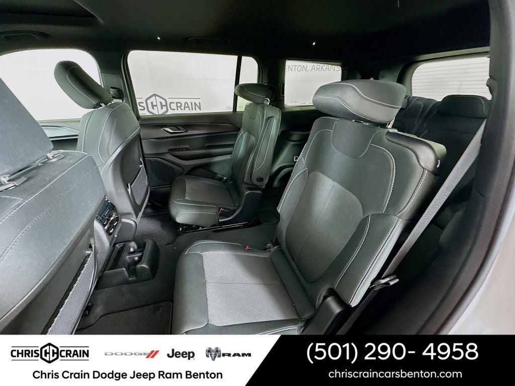 2025 Jeep Grand Cherokee GRAND CHEROKEE L LAREDO X 4X2