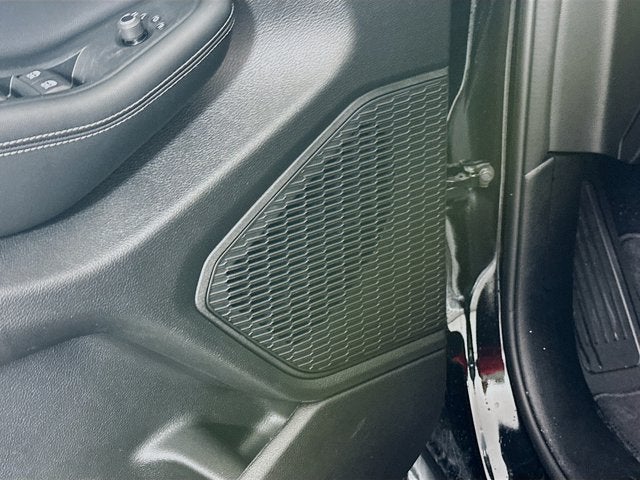 2025 Jeep Grand Cherokee GRAND CHEROKEE L LAREDO 4X2