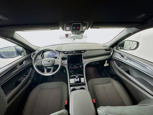 2025 Jeep Grand Cherokee GRAND CHEROKEE L LAREDO 4X2