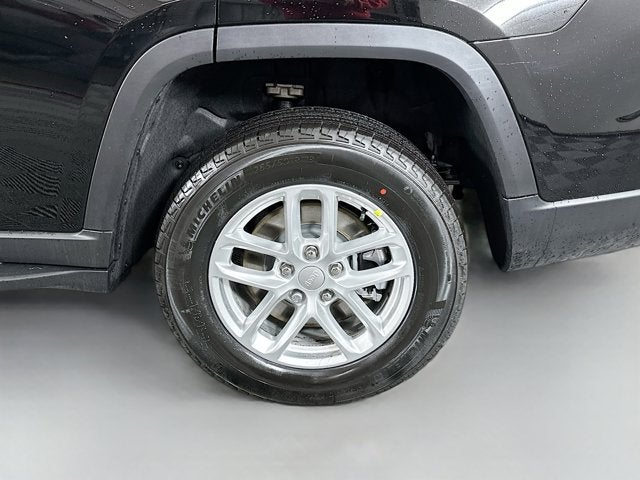 2025 Jeep Grand Cherokee GRAND CHEROKEE L LAREDO 4X2