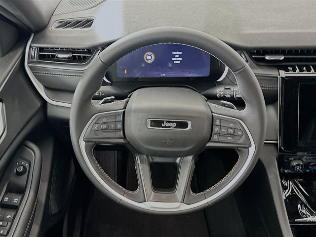 2025 Jeep Grand Cherokee GRAND CHEROKEE L LAREDO 4X2