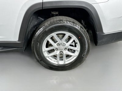 2025 Jeep Grand Cherokee GRAND CHEROKEE L LAREDO 4X2