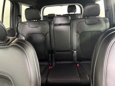 2027 Jeep Grand Cherokee GRAND CHEROKEE L LAREDO ALTITUDE 4X2