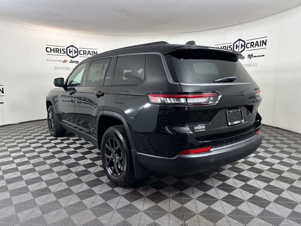 2027 Jeep Grand Cherokee GRAND CHEROKEE L LAREDO ALTITUDE 4X2