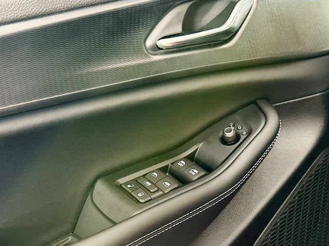 2025 Jeep Grand Cherokee GRAND CHEROKEE L LAREDO 4X4