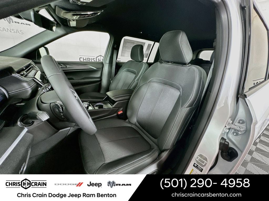 2026 Jeep Grand Cherokee GRAND CHEROKEE L LAREDO 4X4