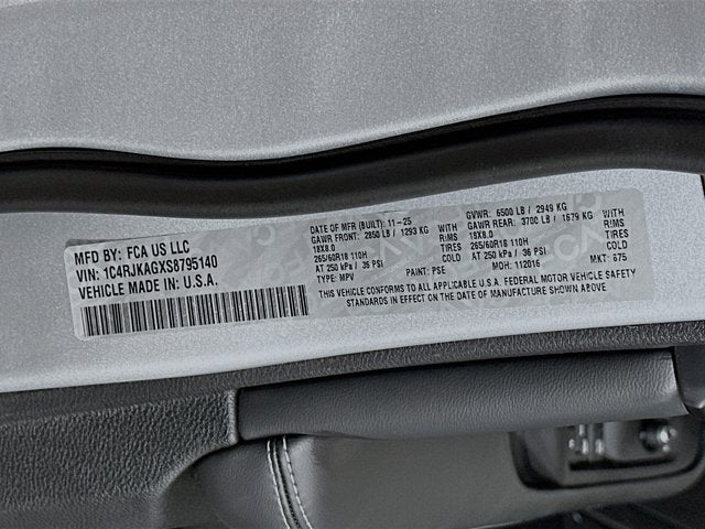 2025 Jeep Grand Cherokee GRAND CHEROKEE L LAREDO 4X4