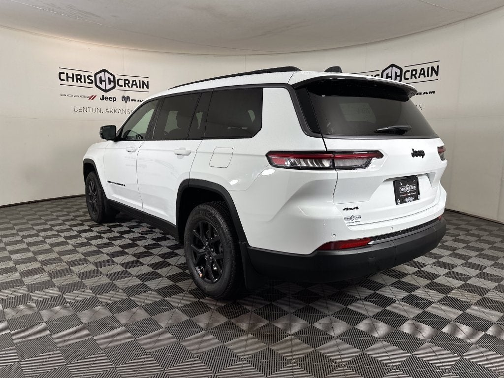 2027 Jeep Grand Cherokee GRAND CHEROKEE L LAREDO ALTITUDE 4X4