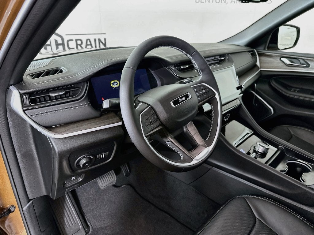 2027 Jeep Grand Cherokee GRAND CHEROKEE L LIMITED RESERVE 4X4