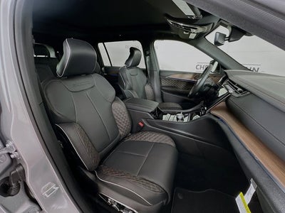 2025 Jeep Grand Cherokee GRAND CHEROKEE L SUMMIT 4X4