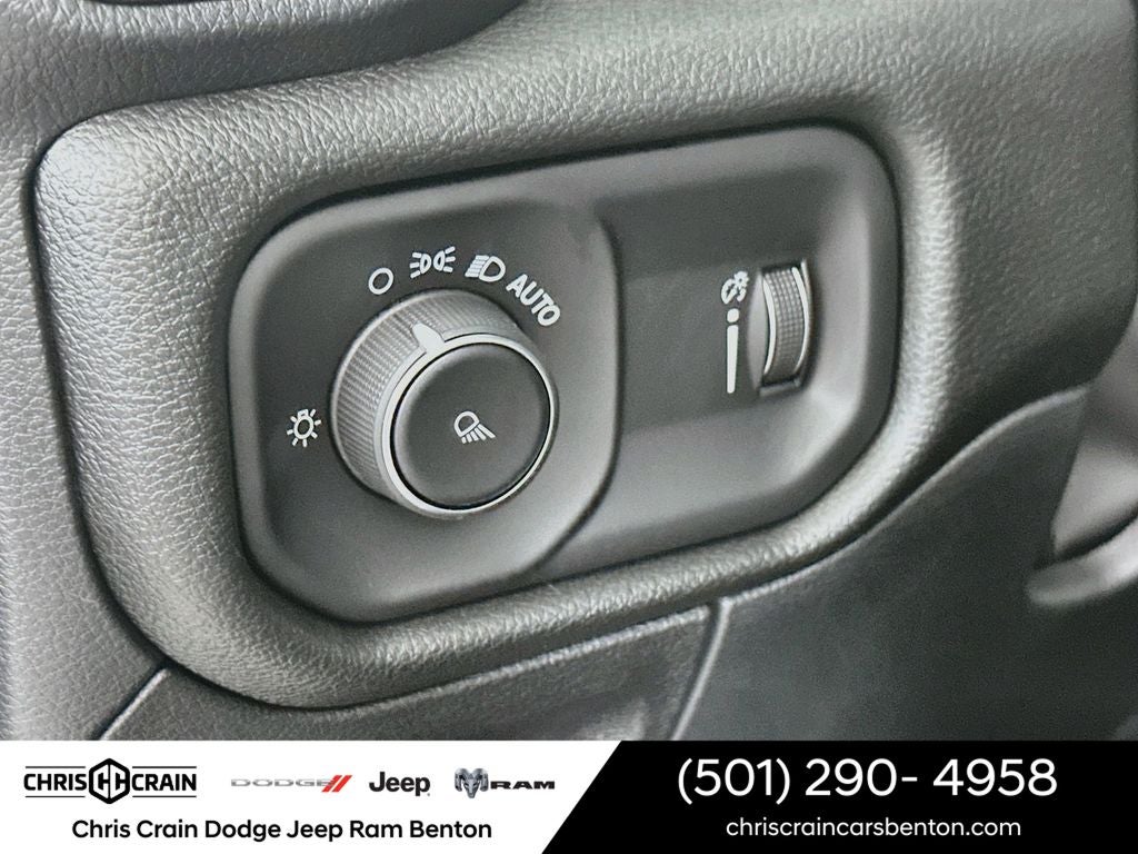 2026 RAM 1500 RAM 1500 TRADESMAN CREW CAB 4X2 6'4' BOX
