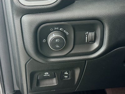 2021 RAM 1500 Big Horn Quad Cab 4x4 6'4' Box