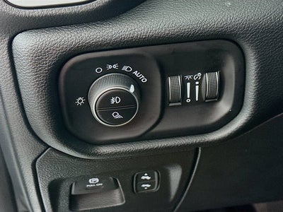 2025 RAM Ram 1500 RAM 1500 BIG HORN CREW CAB 4X4 5'7' BOX