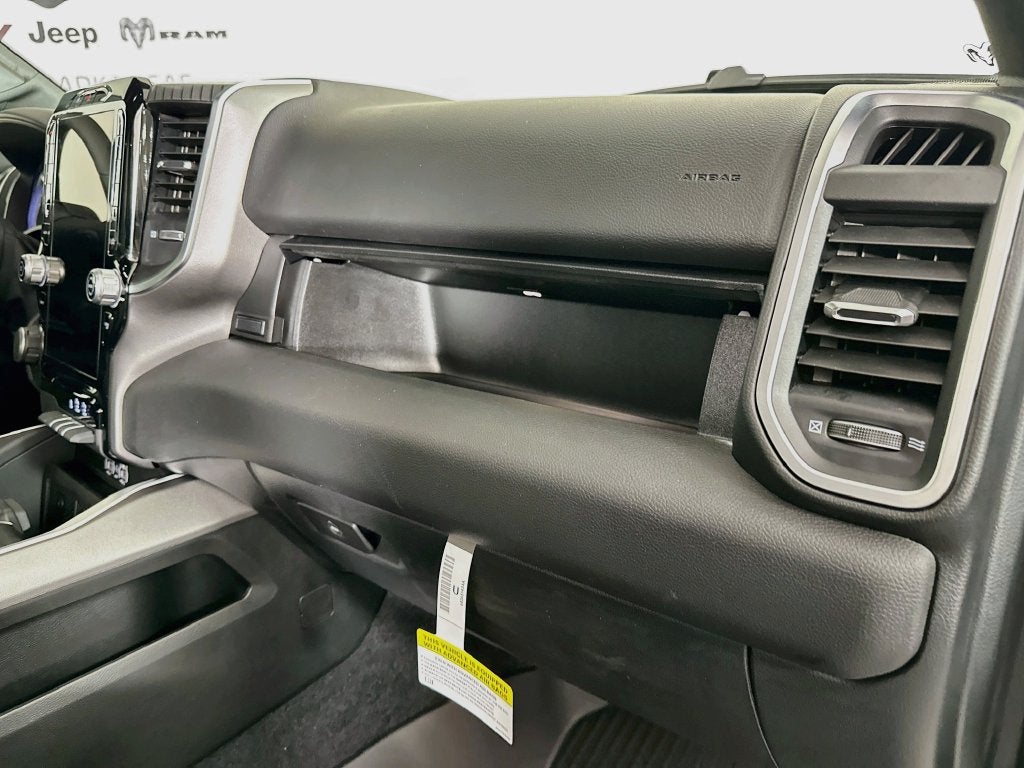 2027 RAM Ram 1500 RAM 1500 BIG HORN CREW CAB 4X4 5'7' BOX
