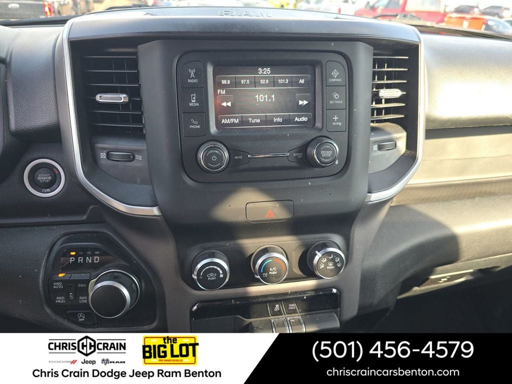 2022 RAM 1500 Big Horn Crew Cab 4x4 5'7' Box