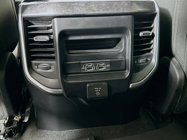 2020 RAM 1500 Big Horn Crew Cab 4x4 5'7' Box