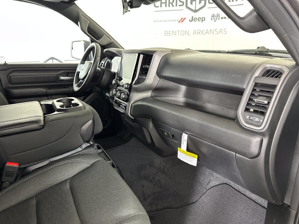 2027 RAM Ram 1500 RAM 1500 EXPRESS CREW CAB 4X4 5'7' BOX